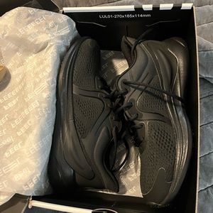 Lululemon “Blissfeel Run” shoes.  Size 6.  Black.  Never worn.